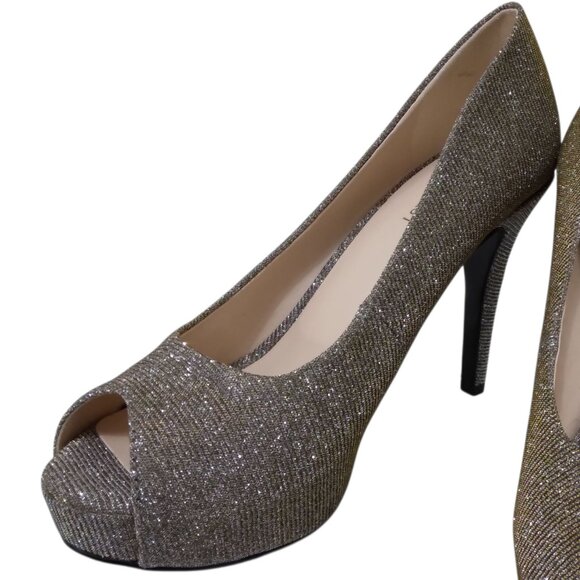 Nine West | Gold Silver Metallic Sparkle Peep Toe Heels | Size 7M - Picture 2 of 14